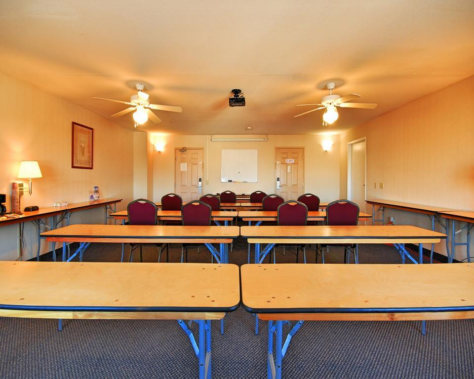 Americas Best Value Inn Westmorland Exterior foto