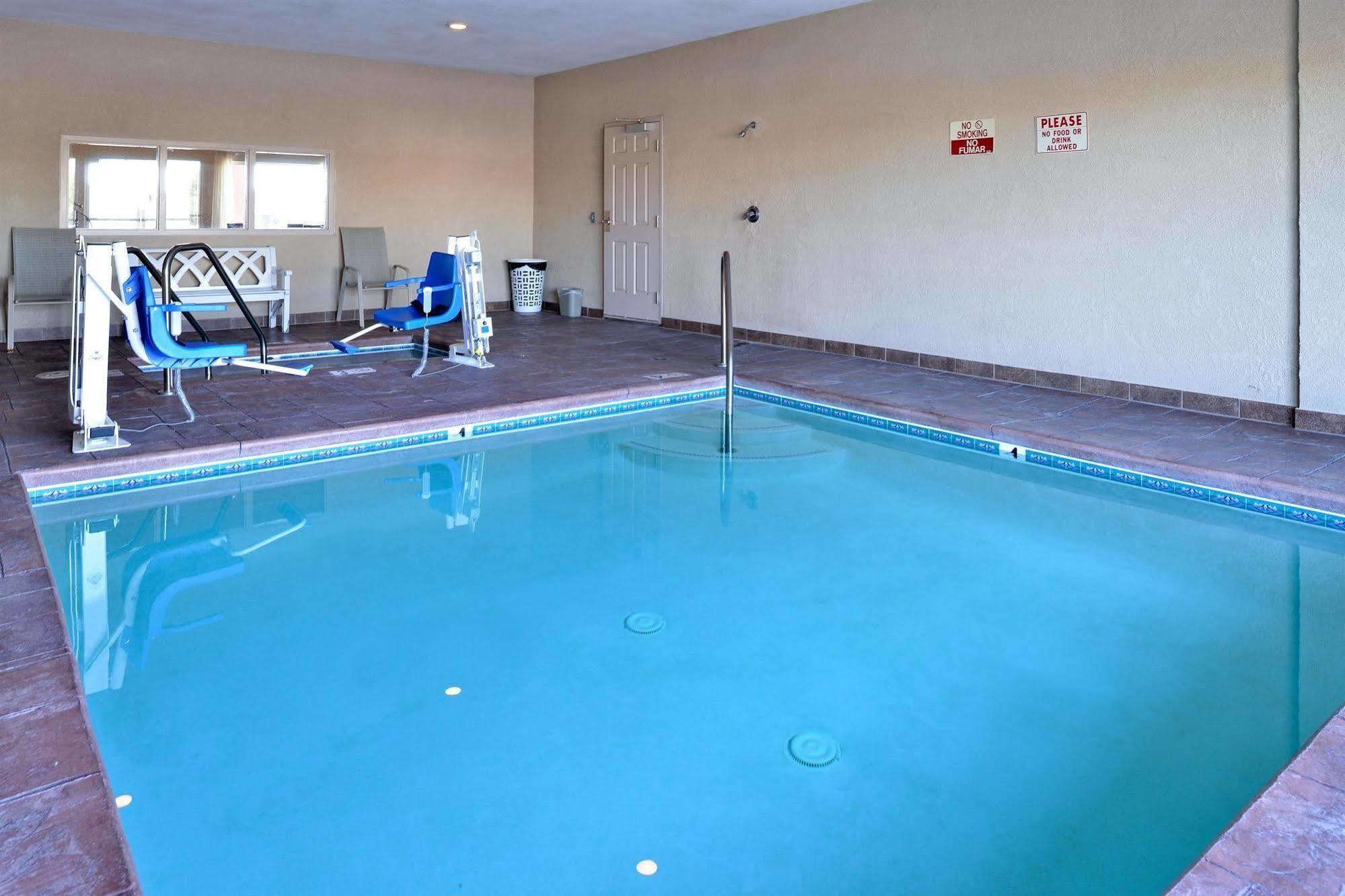 Americas Best Value Inn Westmorland Exterior foto